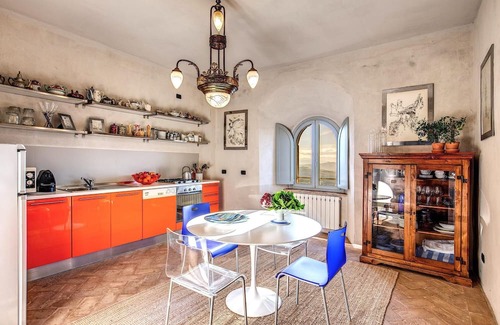 Loreto House | Torre Fortunata, Splendidly Restored Medieval Tower Near Todi in Umbria