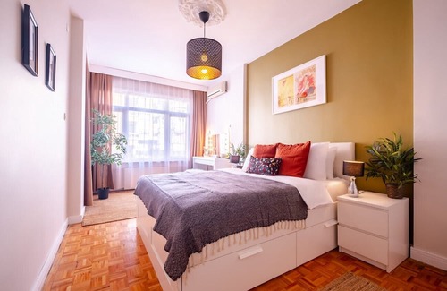 Moda Apartment | Chic Flat with Balcony near Moda Shore