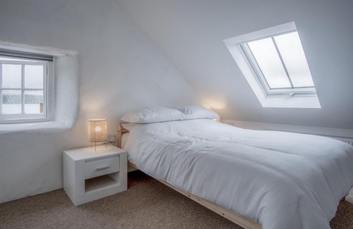 St Brides House | Brook Cottage - 1 Bedroom Cottage - Dale