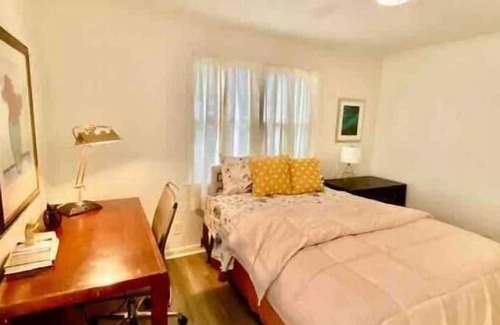 Warner Robins House | Cool Duplex "A" for Mid to Long Stays