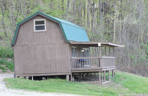 Malaga Cabin | Lazy Daze Cabin at Sparkman Lake