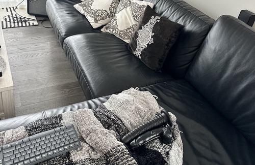 Orewa Apartment | Beachcomber Orewa 200m from Bars and Restaurants across the road from the beach
