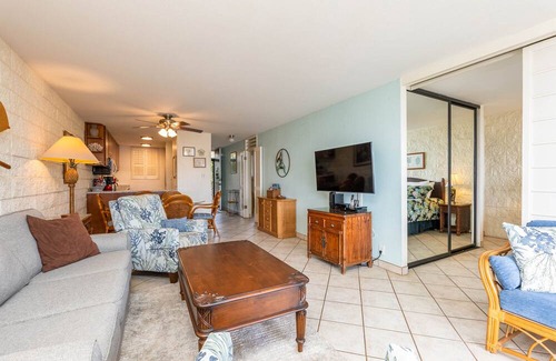 Maalaea Condo | Steps to the Sand! 2BR AC Kana'i A Nalu 305