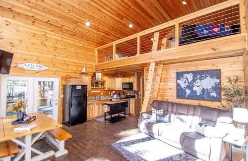 Newnata Cabin | Gorgeous Lakefront Cabin - Full Amenities
