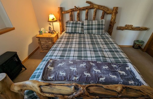 Evergreen Meadows Apartment | Park setting In-law Apartment