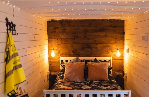 Garadice Apartment | The Horrrsebox Tinyhouse
