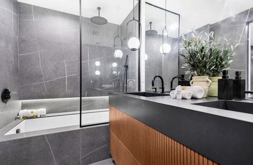 Hollywood Hills House | Caverna