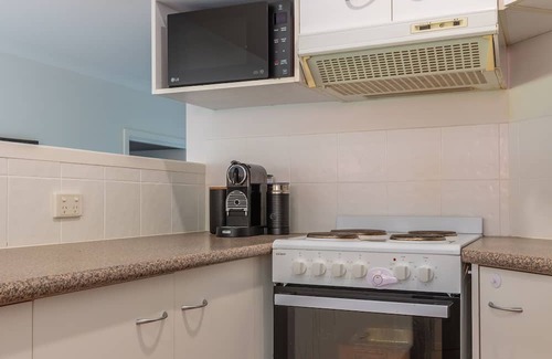 Currumbin Waters Apartment | Park Views on Clives
