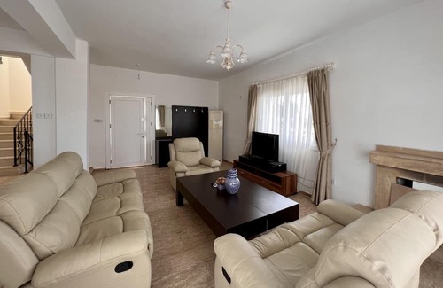 Mandres Villa | Villa with Private Pool 10 min to Kyrenia Gates