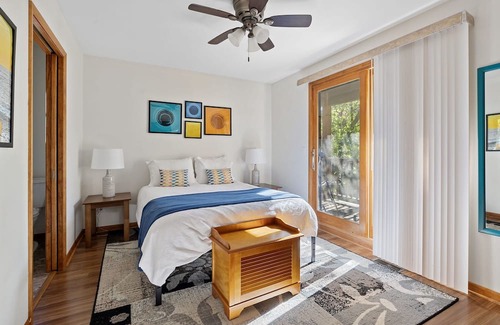 Michiana Apartment | Juniper Presents: 2 Dream Homes=2 Kitchens, 6 Bds 6BAs, Bikes, 2min WalktoBeach