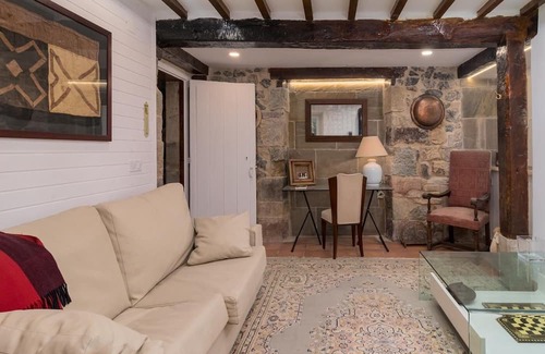 Medio Cudeyo Apartment | Elegant flat in a stunning setting