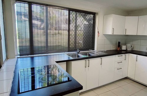 Slacks Creek Apartment | Entire Ground Level Of A Double Storey Home
