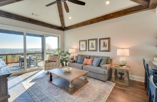 Toccoa Condo | Stunning Toccoa Retreat w/ Private Deck & Mtn View