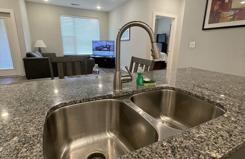 Plainfield Apartment | Get in before it's gone! More space than a hotel and cheaper too!