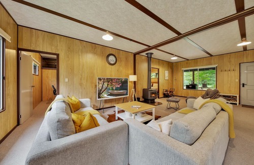 Bright Cabin | Welcome to The Banya Place – an experience like no other.
