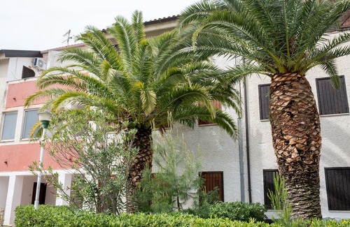 Falerna Apartment | Holiday Apartment "Trilocale 37 Residence La Giungla" with Sea View, Shared Pool & Wi-Fi
