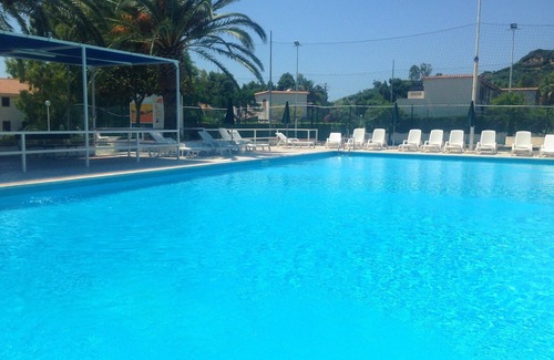Falerna Apartment | Holiday Apartment "Trilocale 34 Residence La Giungla" with Sea View, Shared Pool & Wi-Fi