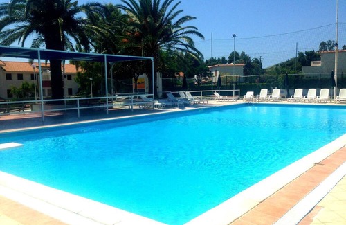 Falerna Apartment | Holiday Apartment "Trilocale 34 Residence La Giungla" with Sea View, Shared Pool & Wi-Fi