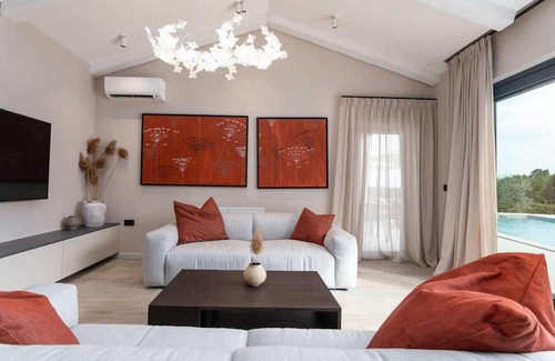 Kadumi House | Villa Curitico, modern villa for 8 guests with heated pool and wellness only 6 km from of Porec and