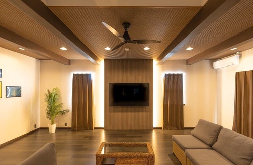 Sumoto House | Panoramic view of the ocean with a sunset view En / Sumoto Hyōgo