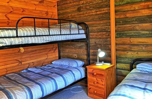 Adaminaby Cabin | Your gateway to an unforgettable holiday experience in the stunning Snowy Mountains!