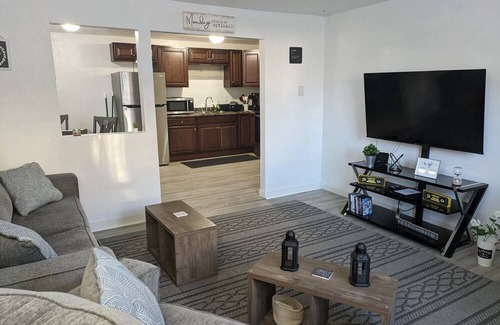 Ashwaubenon House | Cozy Newly Remodeled Two-Bedroom Townhouse in Green Bay Near Lambeau!