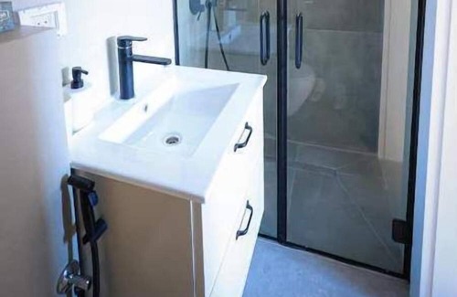 Jerusalem City Centre Apartment | Betsalel accommodation