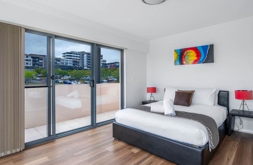 Shellharbour City Centre Apartment | Mountain Waves - in the heart of shellharbour