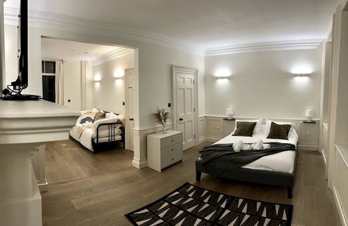 Bishopsgate Apartment | DIAMOND 7PP