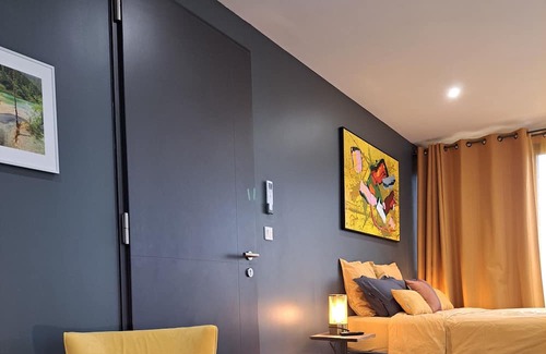 Vieille-Toulouse Apartment | Studio Design, Terrasse et Belle Vue, Cuisine, Douche à L'italienne no2