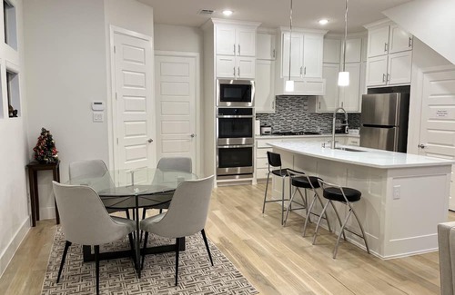 Plano House | Plano Gem Near Shops and Parks