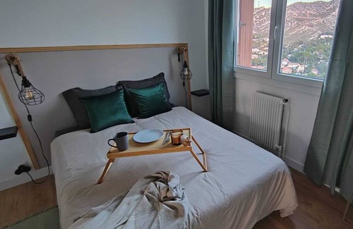 Le Cabot Apartment | T3 Cosy Avec vue Panoramique à 180° à la Porte des Calanques
