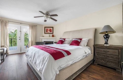 Pitt Meadows House | Spacious 6 Bedroom House in Pitt Meadows