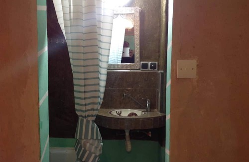 Souk Lakhmis Dades House | kasbah ifri