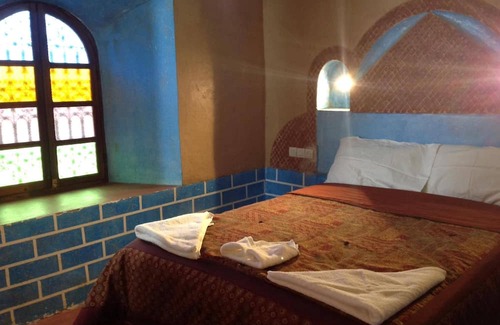 Souk Lakhmis Dades House | kasbah ifri