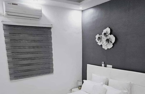 Abidjan Apartment | Appartement 3pièces Lumineux et Confortable Dans un Quartier Sécurisé!