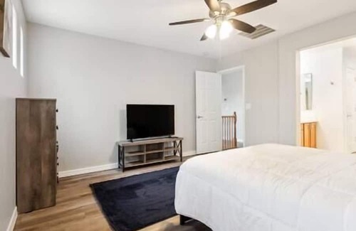 Norterra House | Extended Stays | Priv Oasis in Phoenix w/ Pool | 30+ Days