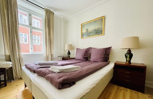 Copenhagen City Centre Apartment | Fiddle House: Your chic and charming residence in the heart of Copenhagen!