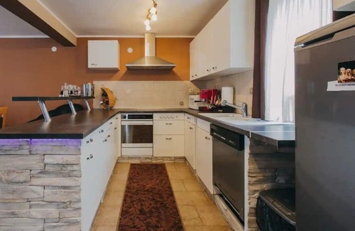 Ogulin Apartment | Comfortable and spacious apartment with terrace Sabljak Selo, Gorski kotar (A-21683-a)
