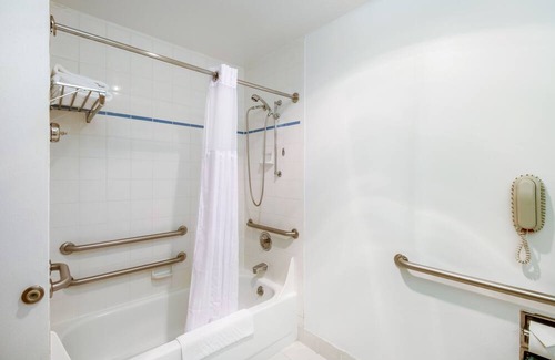 Seaside Hotel | Red Lion Inn & Suites Seaside