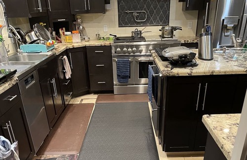 South San Jose House | Kick back and relax in this one bedroom R3 with all comforts.