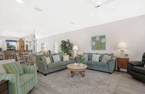 Morgantown House | Adorable, updated and pet friendly in Morgantown