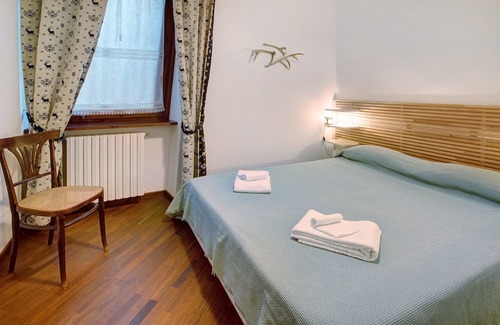 Bormio Apartment | Apartment "Bormio 4" with Mountain View & Balcony