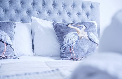 Cliftonville Apartment | Stunning Family Seaside Vacation