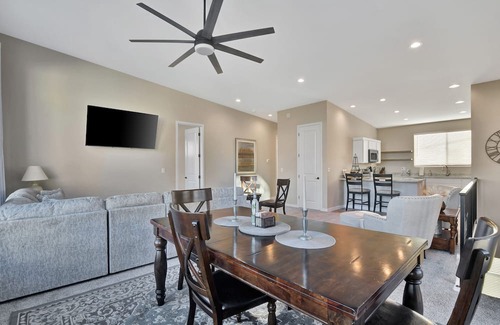 Diamond Valley House | *New Listing!* Central to Everything!