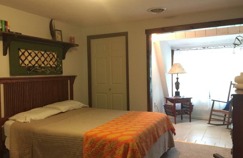 Berkeley Springs Cabin | Country Cabin NEW to our program for October 2023