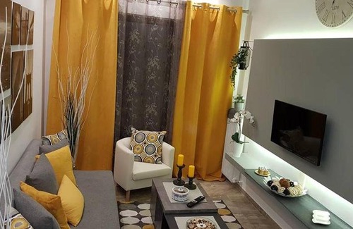 Aigaleo Apartment | 'Golden Aurora' Apartment With Elegant Style