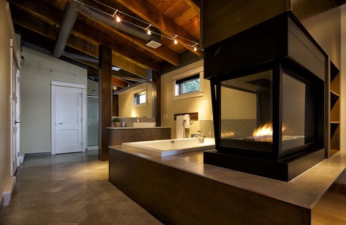 Ganges Apartment | Mariner's Loft - Salt Spring Island