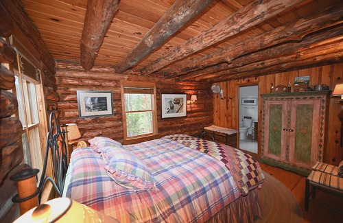 Eagle Rock Cabin | River's Bend Cabin Offers Solitude and Play on the Upper James River