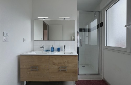 Miroir - Batignolles House | Le Mirage - Parking - Tramway - 8p - Rêve au Mans